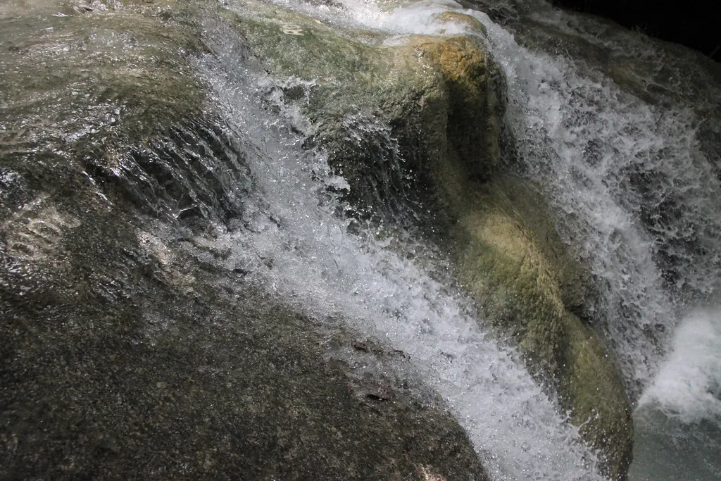 Aguinid Samboan waterfalls