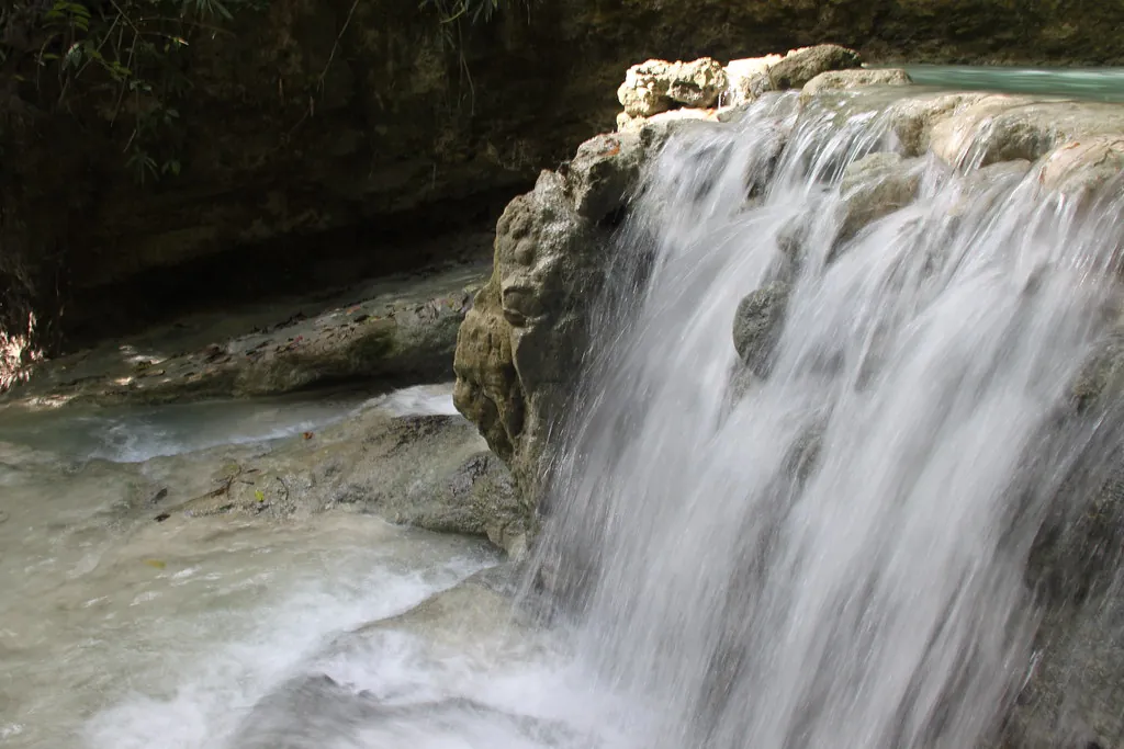 Aguinid Samboan waterfalls